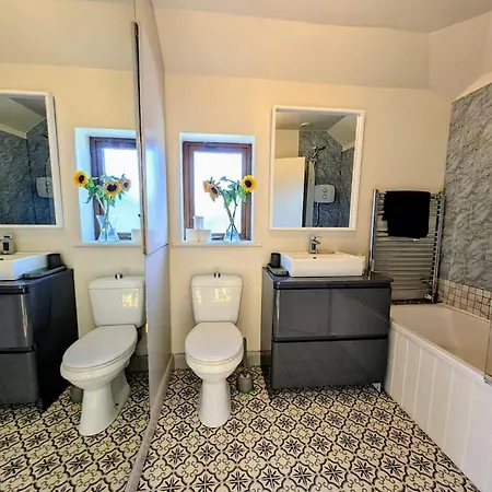 بيت للعطل Fiona's Perfect Retreat