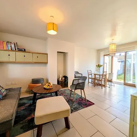بيت للعطل Fiona's Perfect Retreat دبلن
