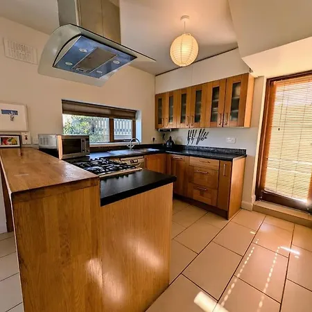 Fiona's Perfect Retreat * دبلن