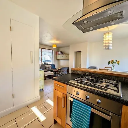 Fiona's Perfect Retreat *