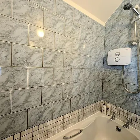 Fiona's Perfect Retreat *